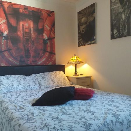 Lovely Double Bedroom In Rotherhithe London Eksteriør billede