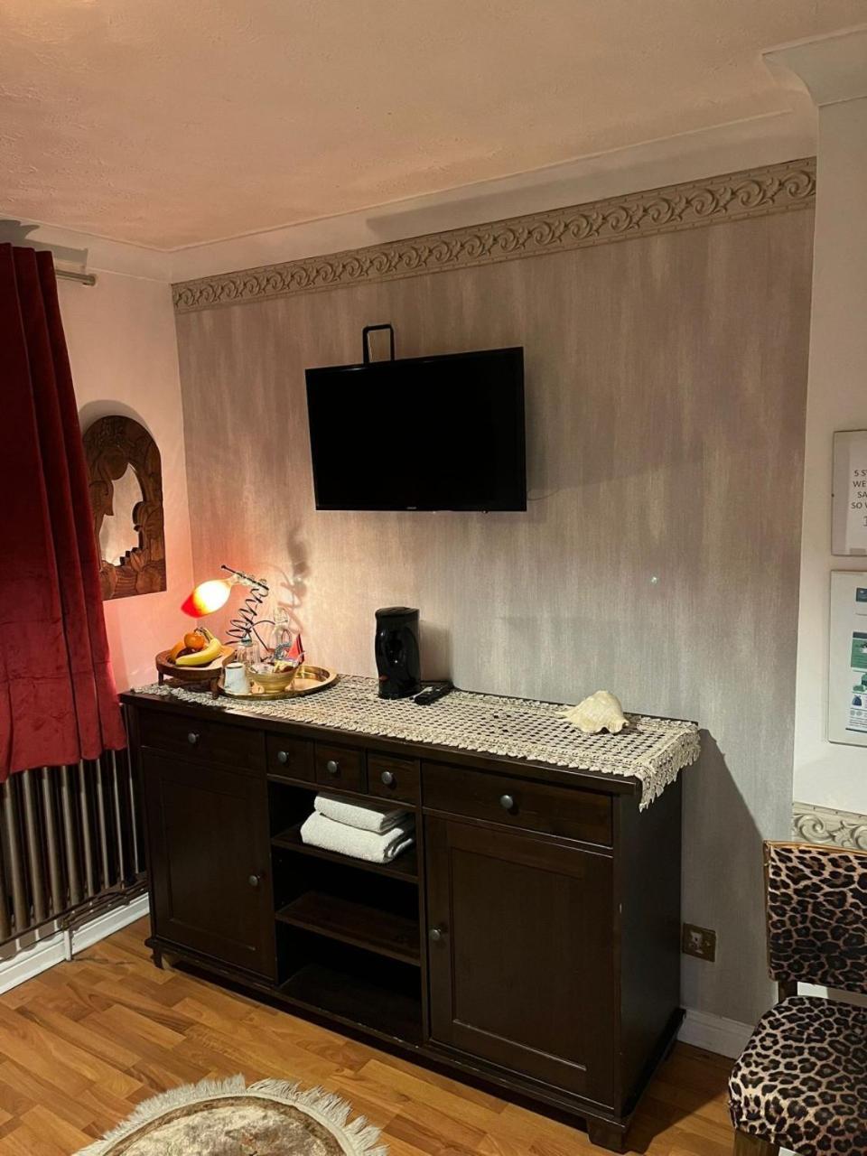 Lovely Double Bedroom In Rotherhithe London Eksteriør billede